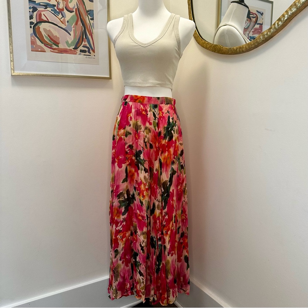 JCrew Gwyneth pleated skirt in floral chiffon size 0- feel gorgeous this spring!